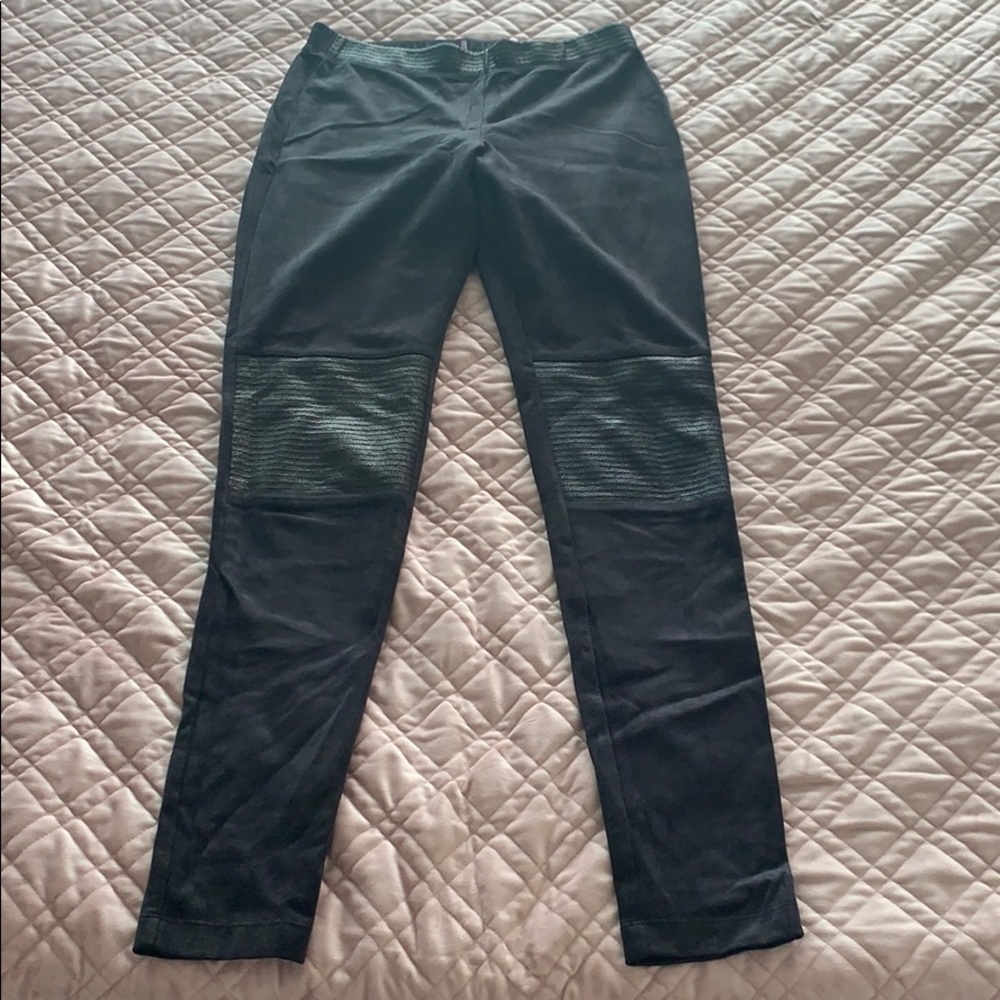 Faux suede leggings with leather details